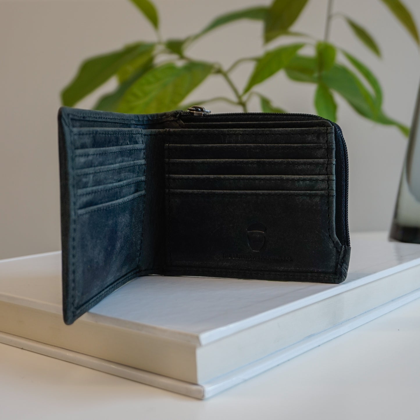 Double Bay Wallet Cowhide Black