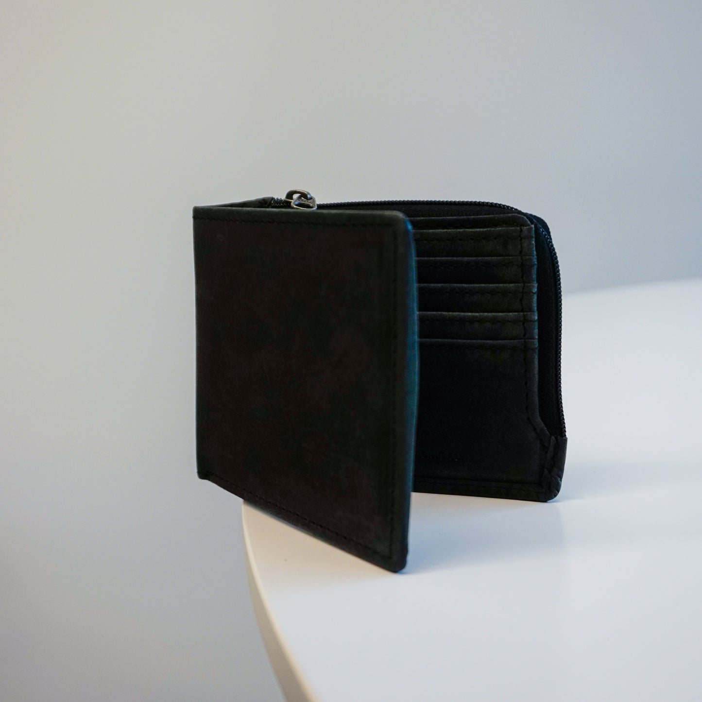 Double Bay Wallet Cowhide Black