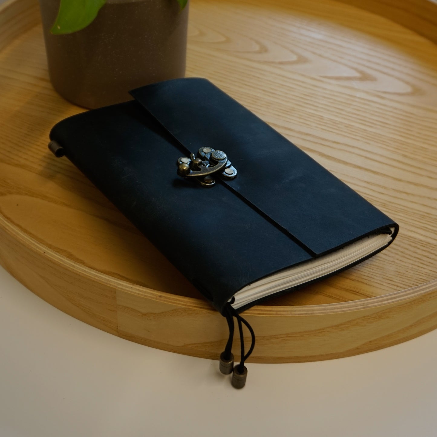 Midori A5 Journal Lock in Black Cowhide