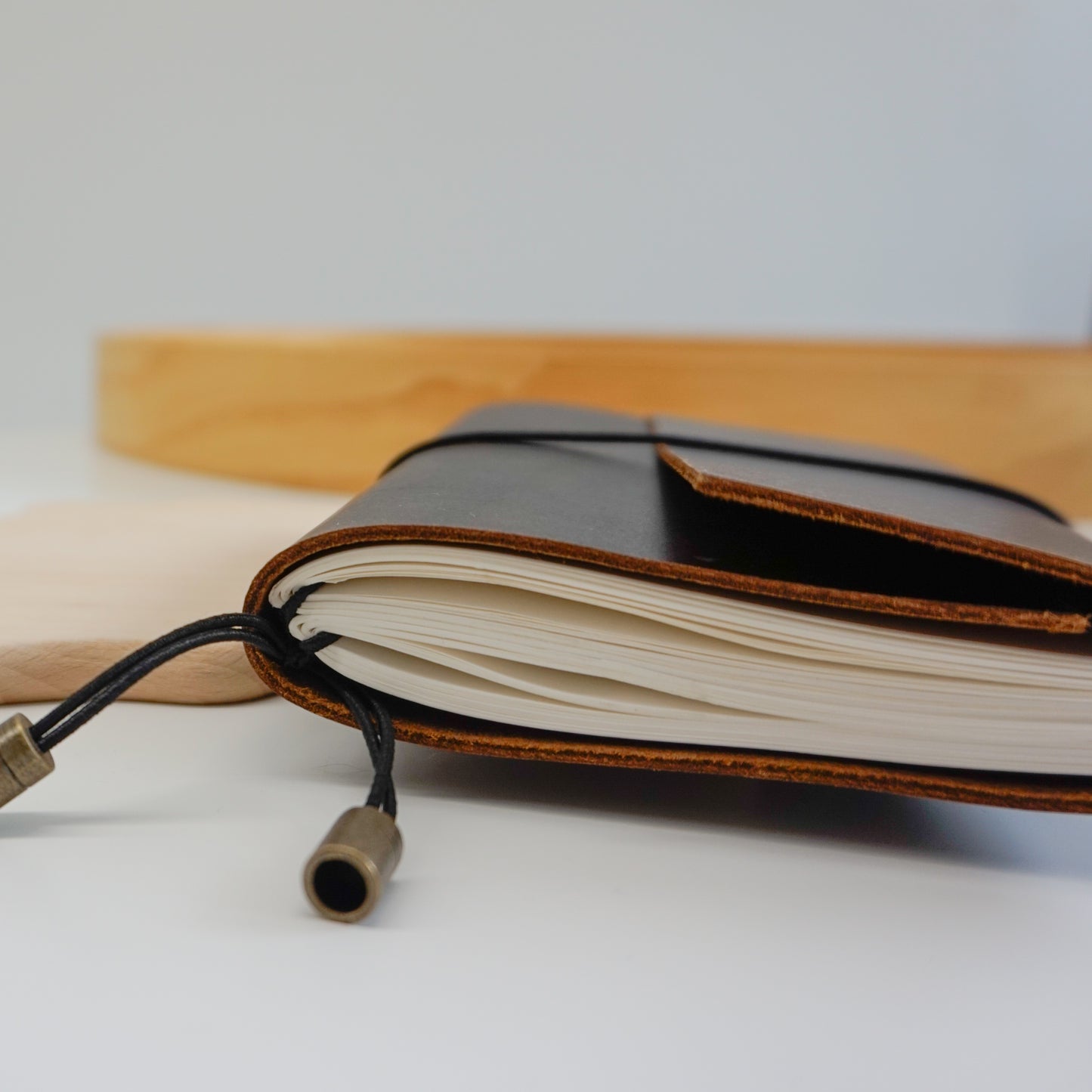 Midori A6 Journal Elastic in Waxed Buffalo Hide