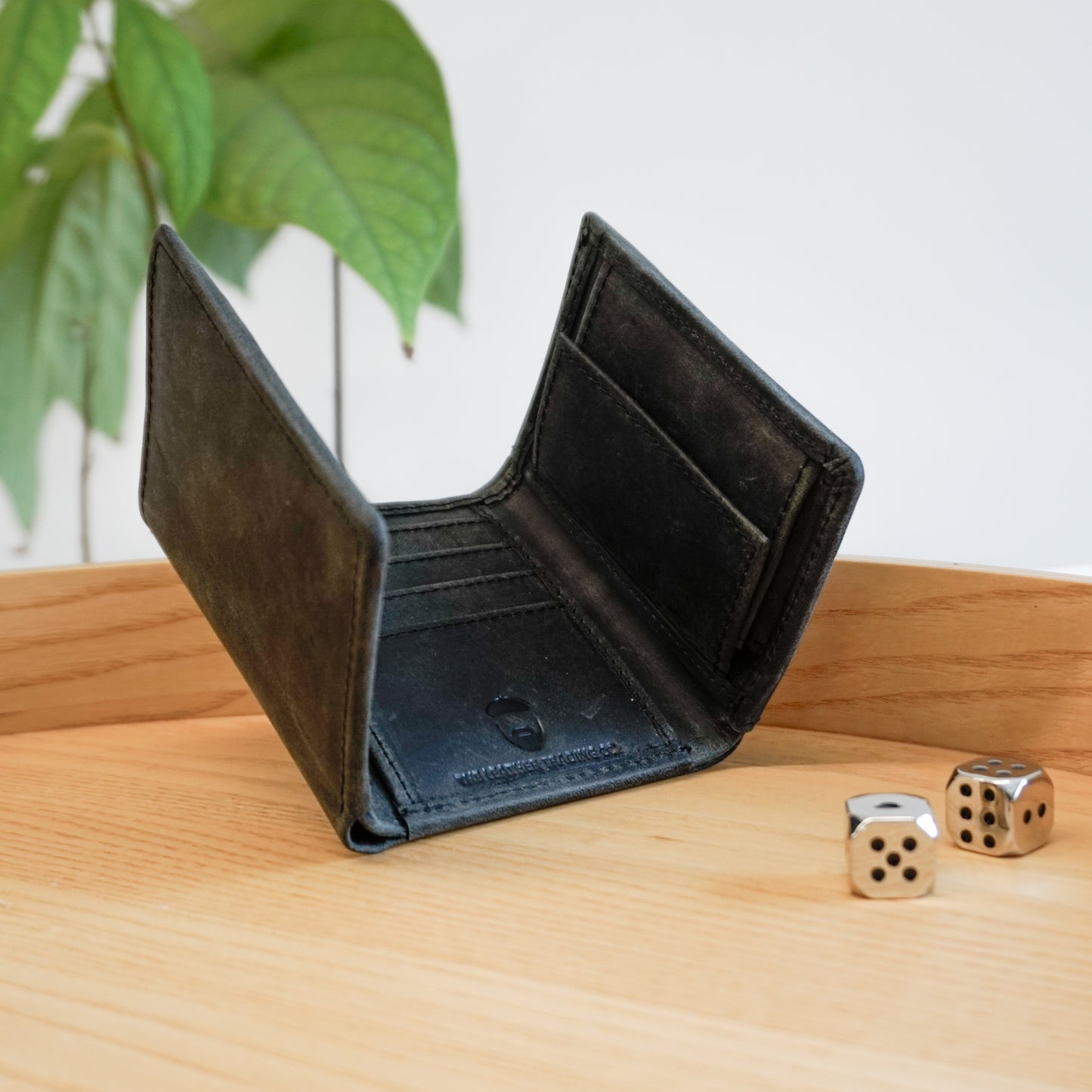 Newport Wallet Cowhide Black