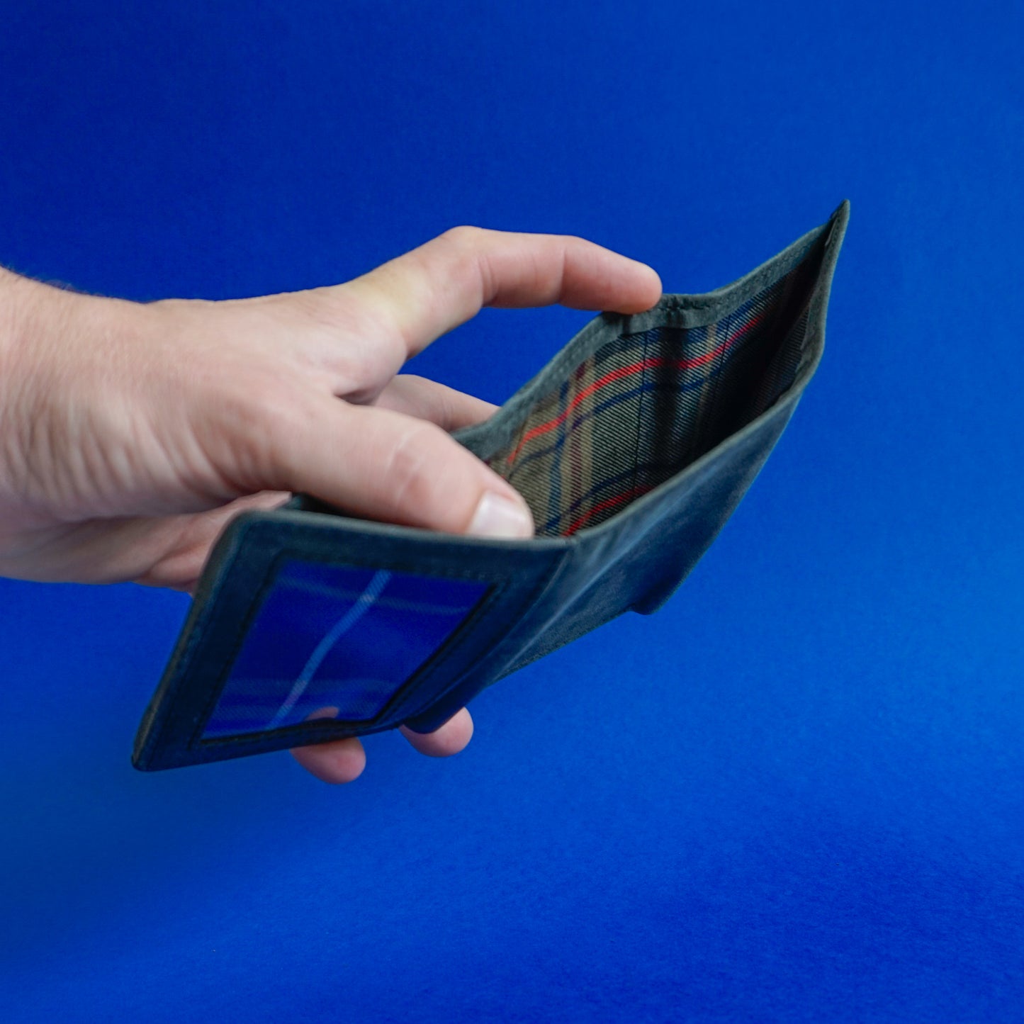 Newport Wallet Cowhide Black