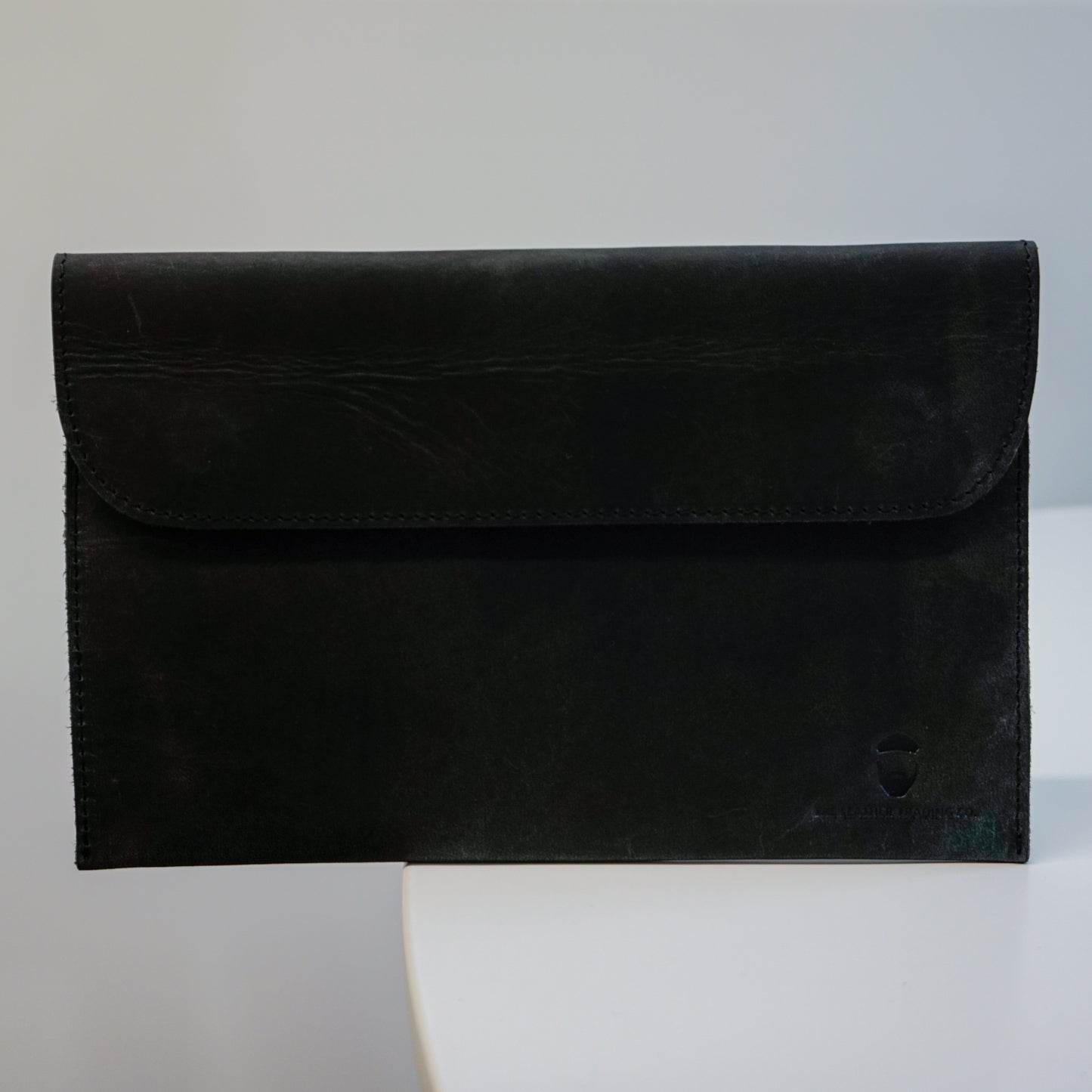 Newtown 8 Small Tablet Case Cowhide Black