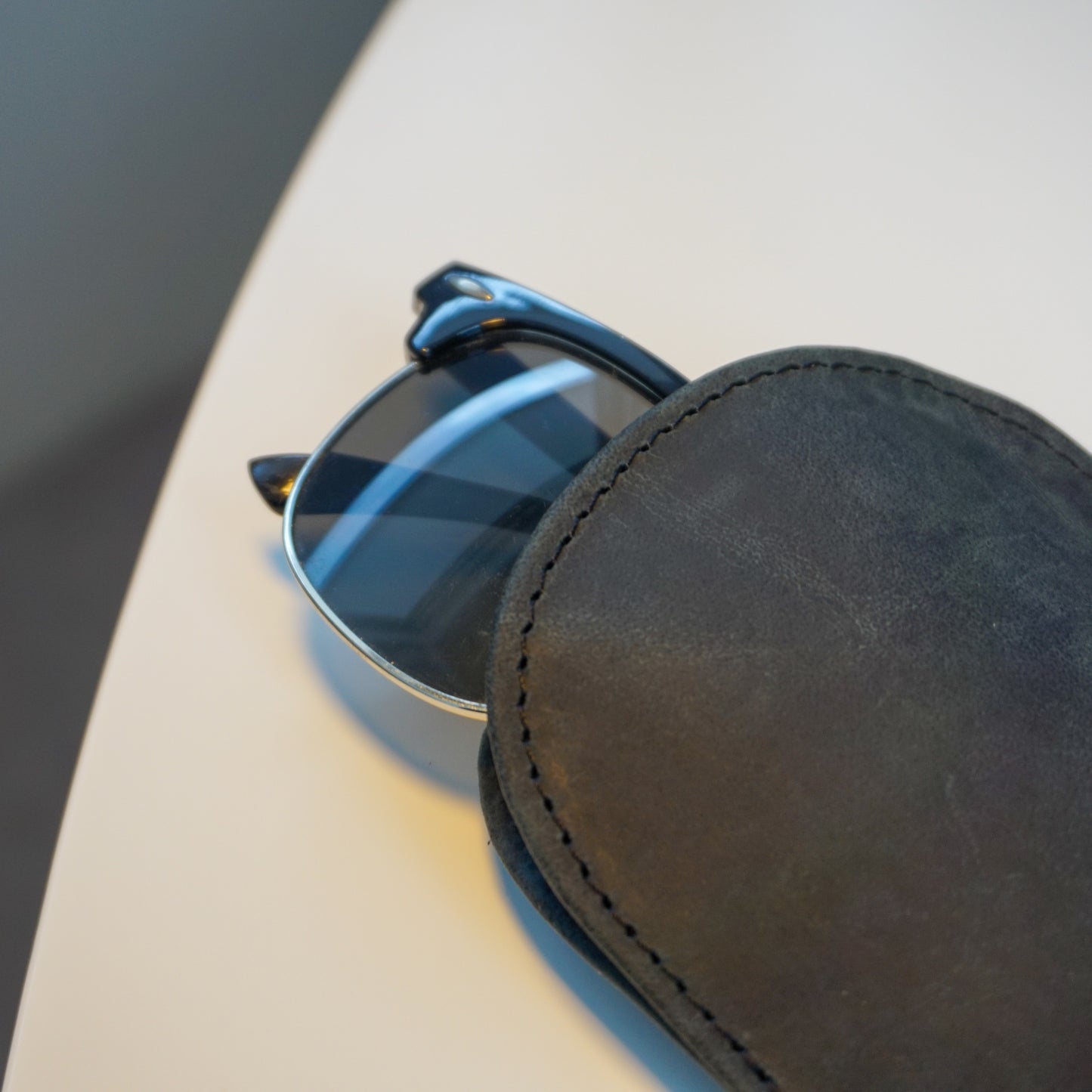 Slip Inn Glasses Case Cowhide Black
