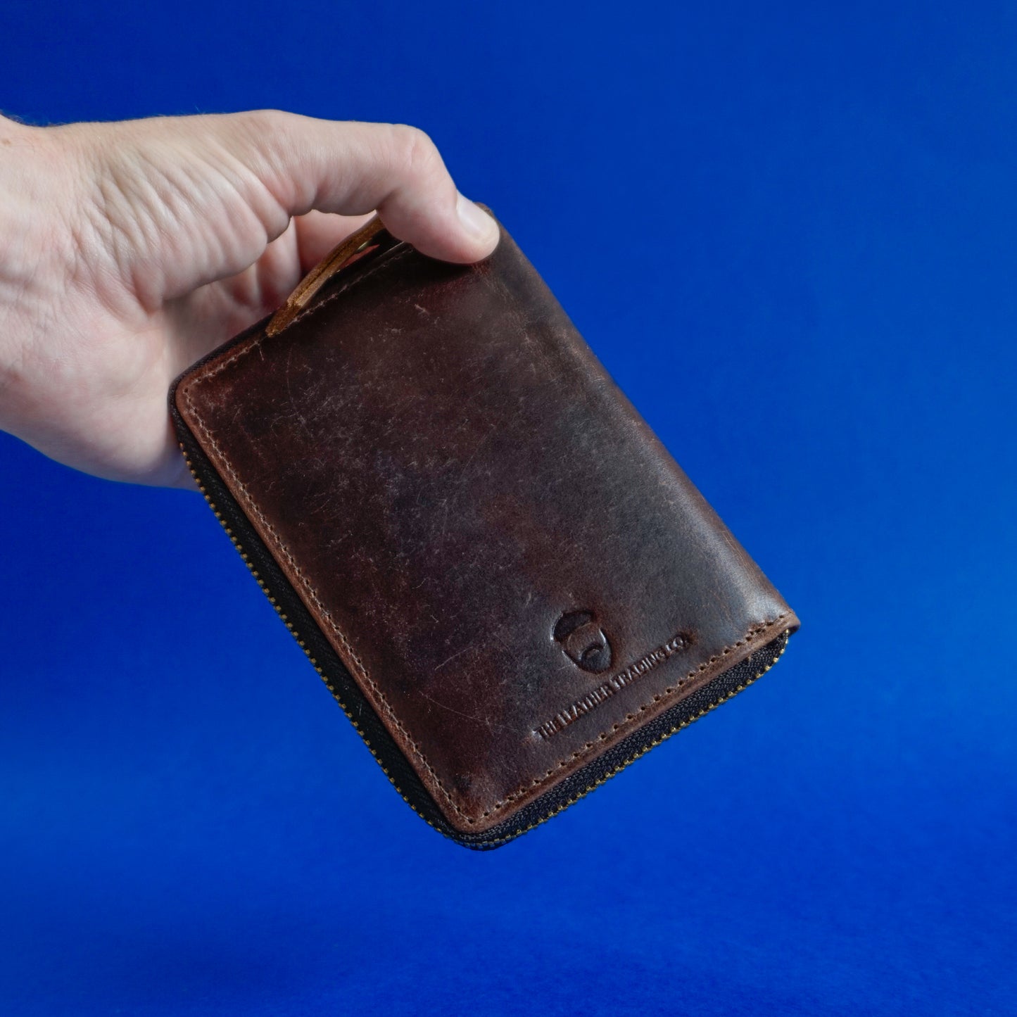 Tassie Wallet Waxed Buffalo Hide