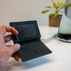 Carlton Card Case Cowhide Black