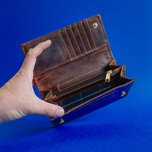 Hunters Hill Clutch Wallet Waxed Buffalo Hide
