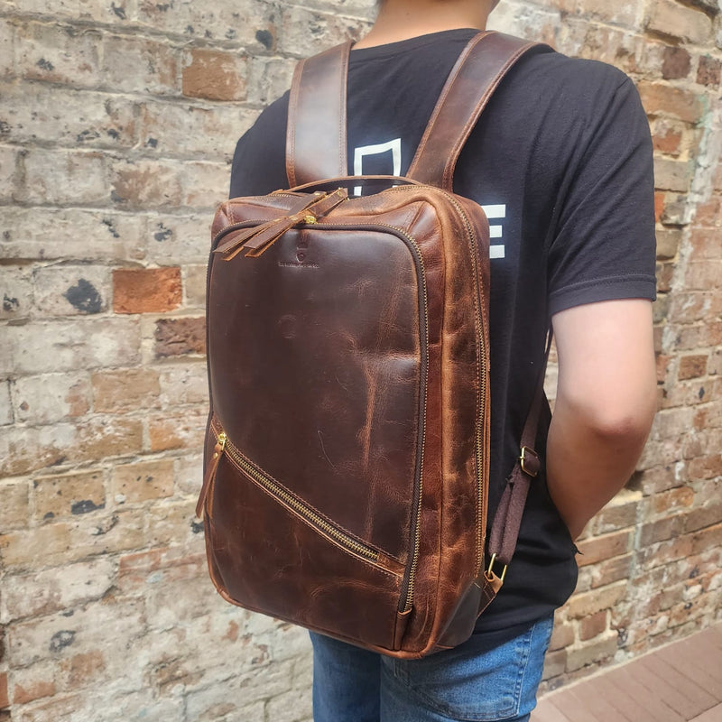 PHILLIP ISLAND 18-BUFFALO-ZIP-BACKPACK-BROWN