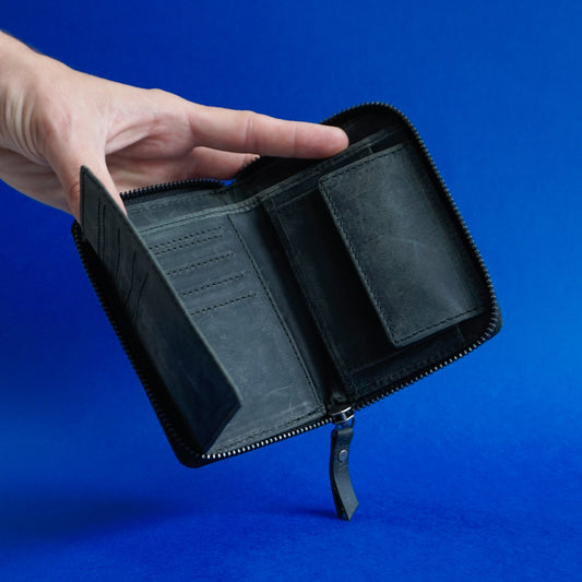 Tassie Wallet Cowhide Black